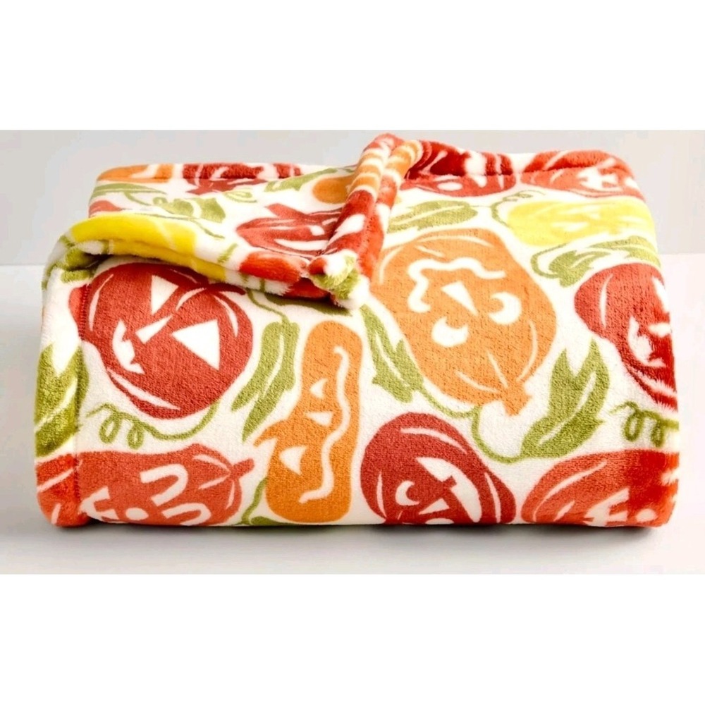 The Big One Jack-o-lantern‎ Oversized Fleece Throw - 5' x 6' Halloween Pumpkins